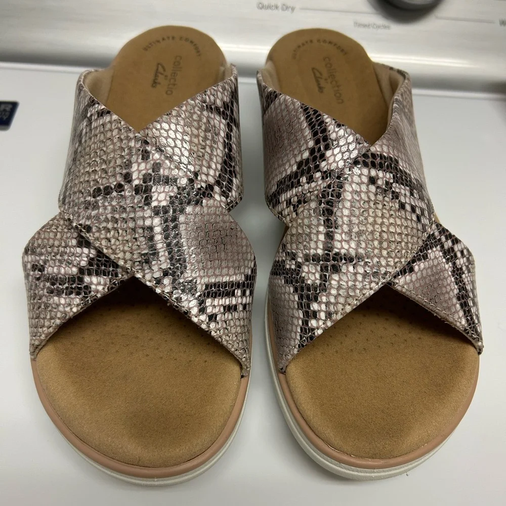 CLARKS SNAKESKIN WEDGE PLATFORM SANDALS 7.5 shoes - Picture 1 of 4